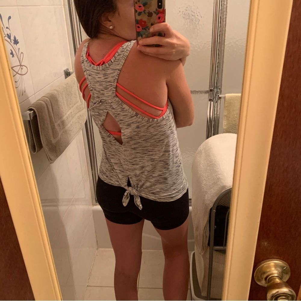 RARE Lululemon Salute the Sun Tank